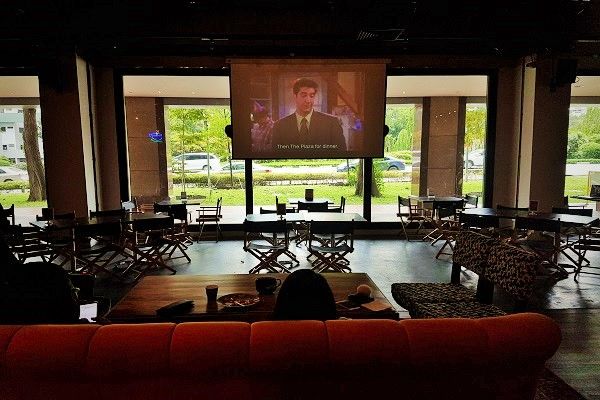 Photo of Central Perk Singapore - The Only Official F.R.I.E.N.D.S Cafe Outside USA - The Global Passenger by Ankit Saxena