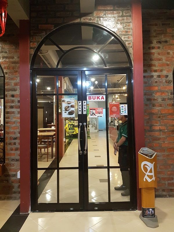 Photo of oregano cafe & bar, Lubuk Baja Kota, Batam City, Riau Islands, Indonesia by Ankit Saxena