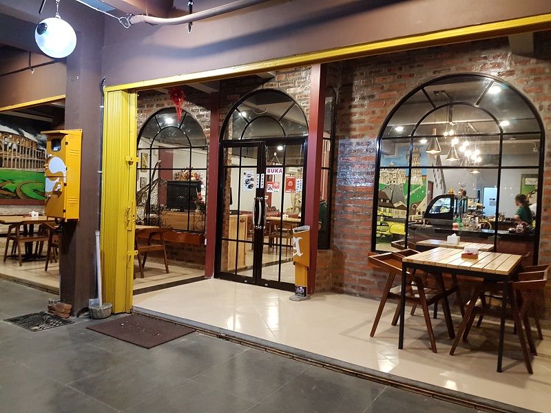 Photo of Oregano Cafe & Bar in Batam Islands - The Global Passenger by Ankit Saxena