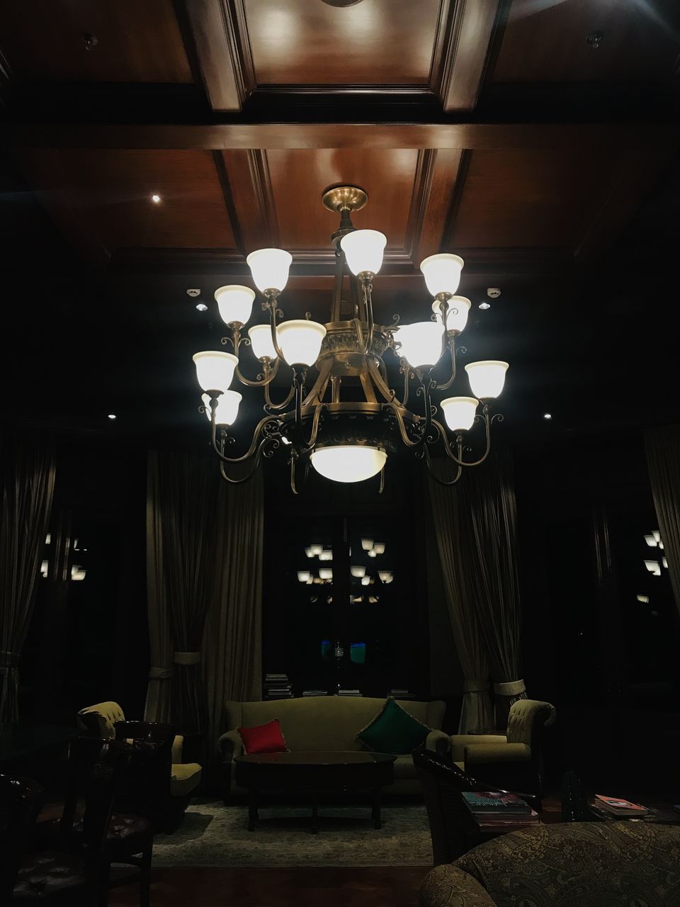 Photo of This year don't just go to Mussoorie, make love to it by staying at this Heritage Hotel by Vidhi Bubna