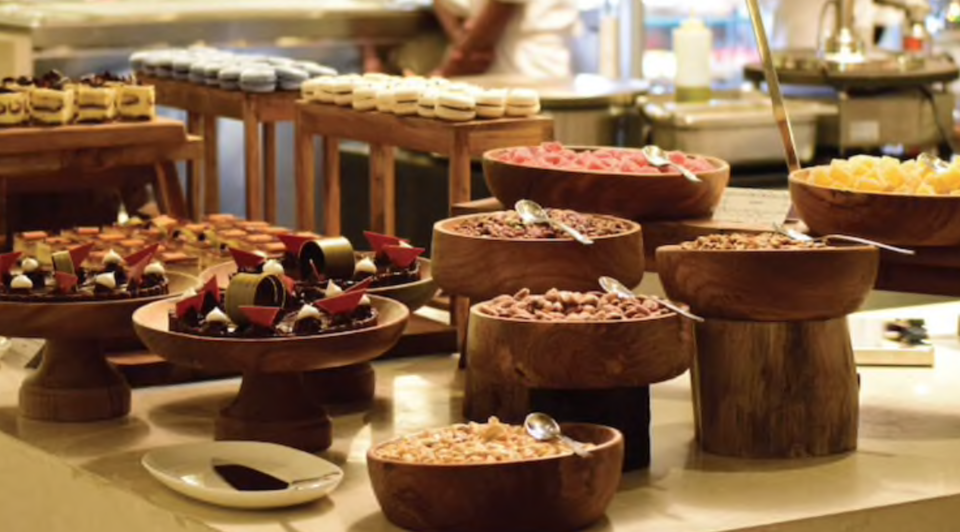 Photo of Explore fine dine in Delhi with these 4 luxury restaurants located in Aerocity in Delhi by Vidhi Bubna