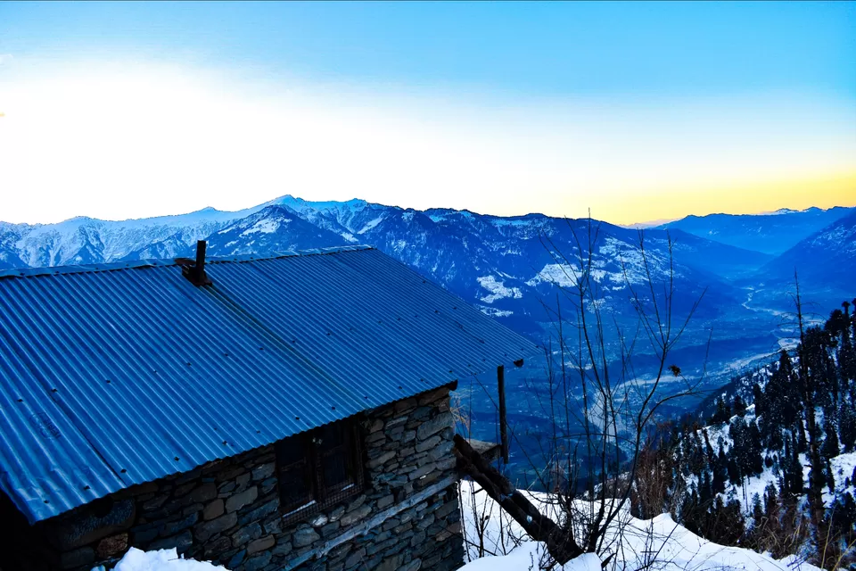 Photo of Saurkundi Snow Trek, among the unexplored trekking trails near Manali. by Tanush Pas