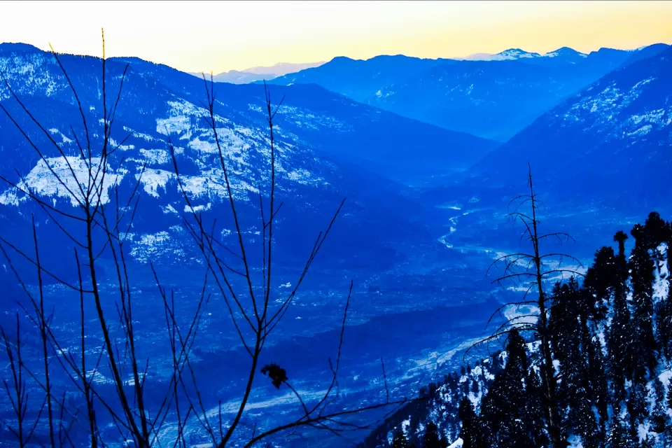 Photo of Saurkundi Snow Trek, among the unexplored trekking trails near Manali. by Tanush Pas