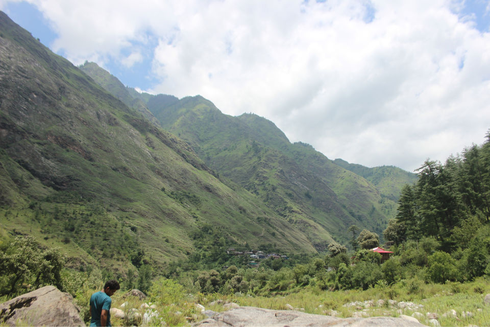 Photo of Tirthan Valley, Pekhri, Himachal Pradesh, India by himanshu Koshle