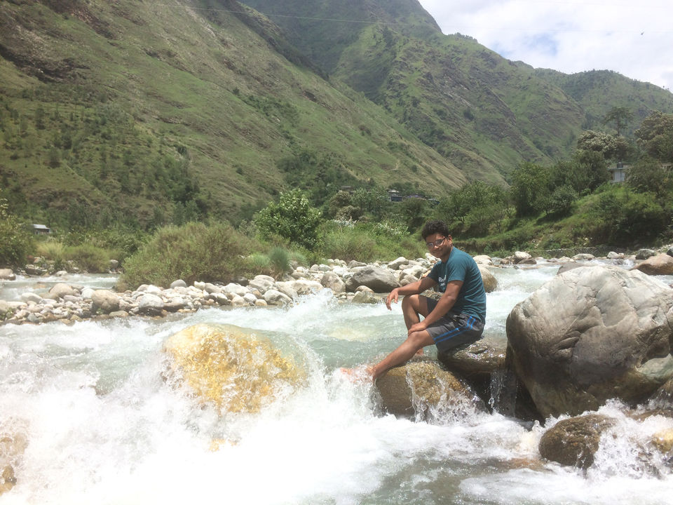 Photo of Tirthan Valley, Pekhri, Himachal Pradesh, India by himanshu Koshle