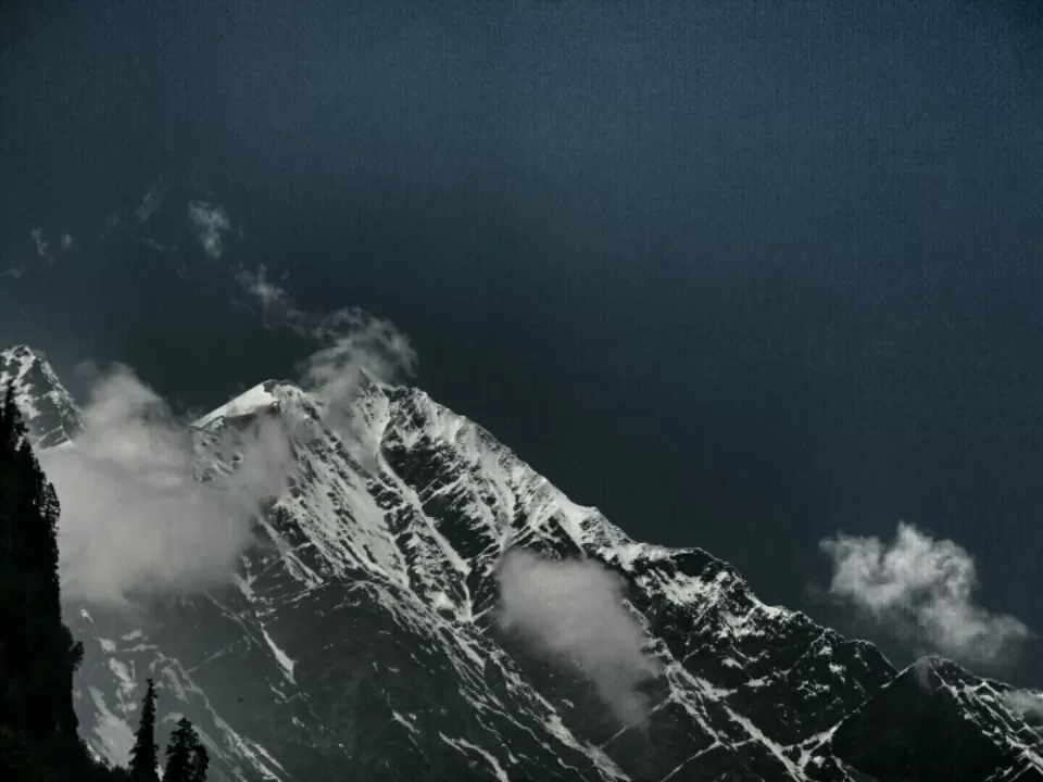 Photo of Beas Kund, Burwa, Himachal Pradesh, India by Aakaash Asthana