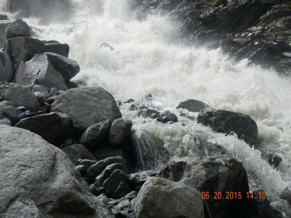 Photo of Beas Kund, Burwa, Himachal Pradesh, India by Aakaash Asthana
