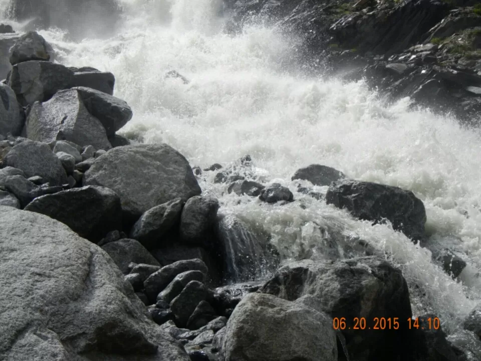 Photo of Beas Kund, Burwa, Himachal Pradesh, India by Aakaash Asthana