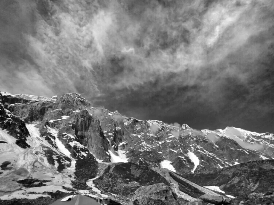 Photo of Beas Kund, Burwa, Himachal Pradesh, India by Aakaash Asthana