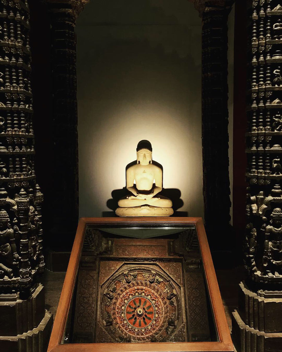 Photo of Chhatrapati Shivaji Maharaj Vastu Sangrahalaya, Mahatma Gandhi Road, Kala Ghoda, Fort, Mumbai, Maharashtra, India by Khanabadosh