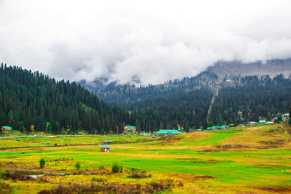 Photo of Gulmarg: there is more to it beyond the snow - Photoverse by Frank Donald