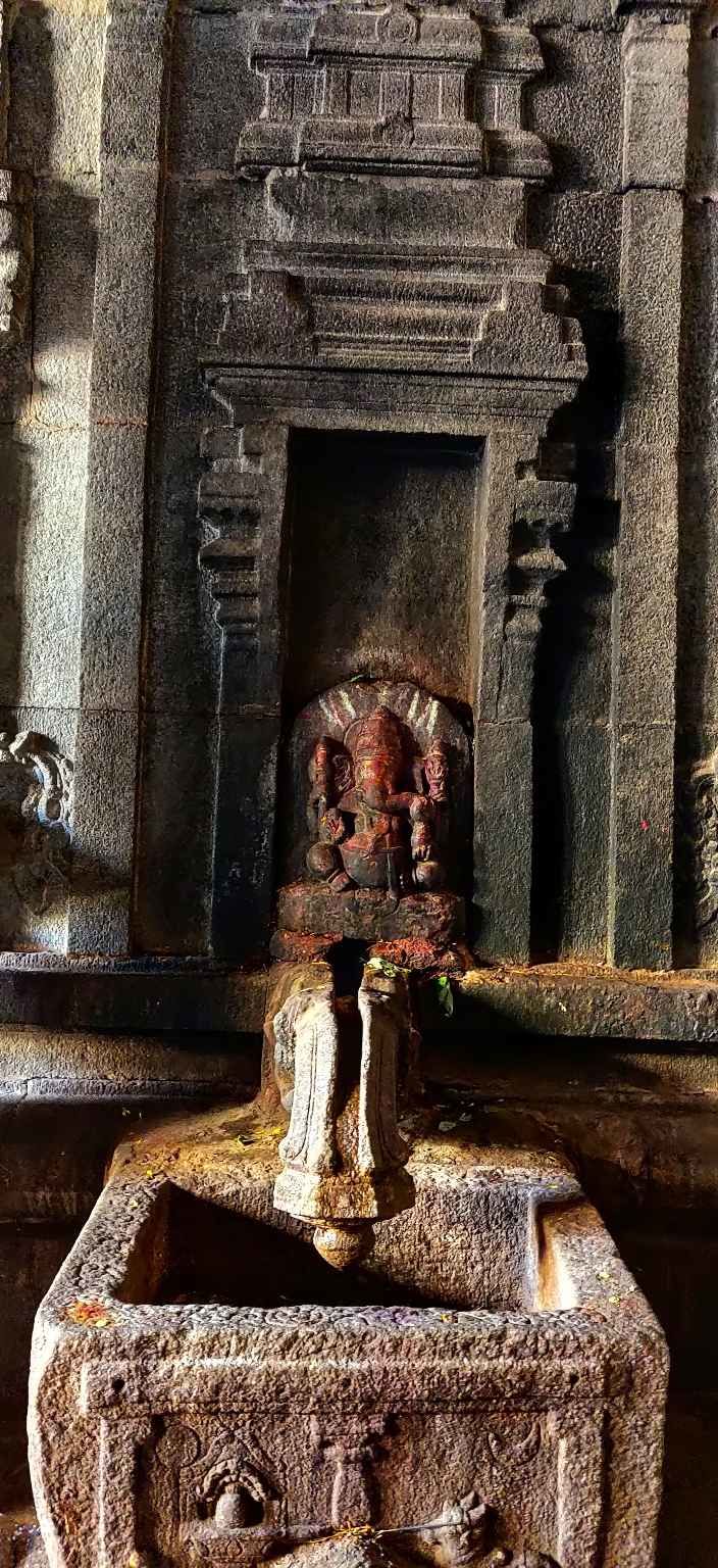 Photo of Virupaksha Temple, Hampi, River Road, Hampi, Karnataka, India by Disha Jain
