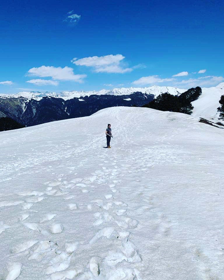 Photo of Living my itinerary #offbeatgetaway #pictureitinerary #acompletetrip #tirthanphotos by shikha kanwar