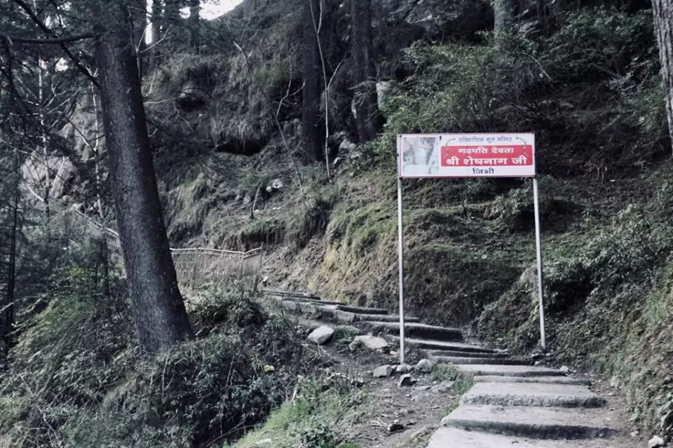 Photo of Living my itinerary #offbeatgetaway #pictureitinerary #acompletetrip #tirthanphotos by shikha kanwar