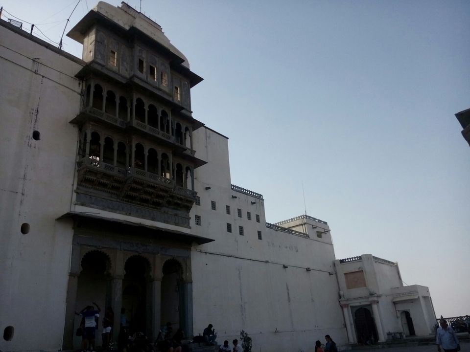 Photo of Monsoon Palace, Sajjan Garh Road, Near Mewar Garh hotel, Udaipur, Rajasthan, India by Tara Singh
