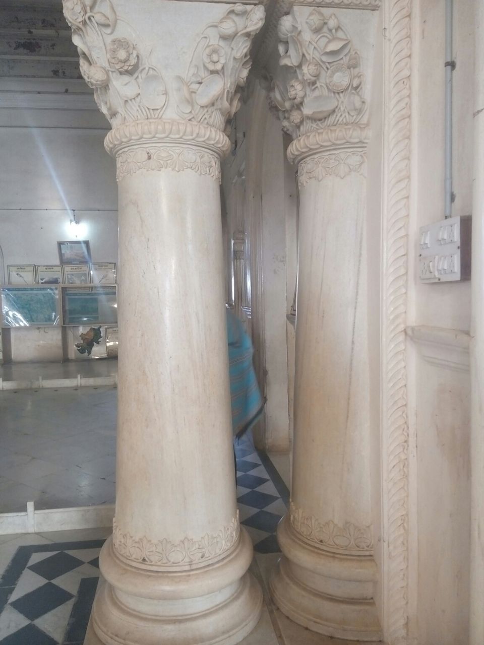 Photo of Monsoon Palace, Sajjan Garh Road, Near Mewar Garh hotel, Udaipur, Rajasthan, India by Tara Singh