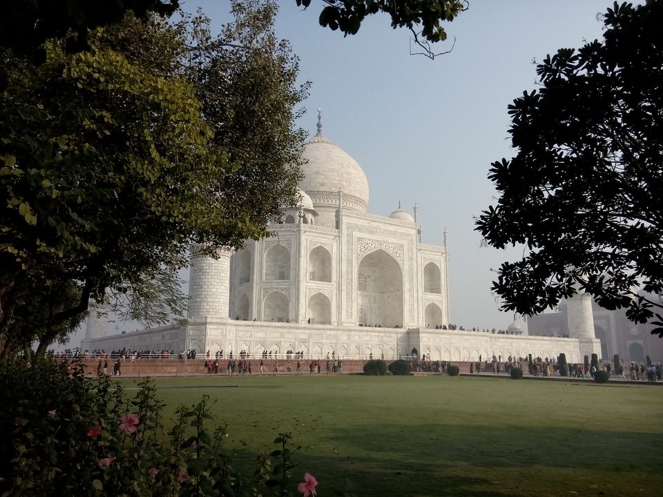 Photo of Solo Trip to Agra- Birthday At Taj Mahal by Tara Singh
