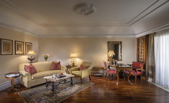 Photo of Soaking In The Luxury At The Leela Palace Hotel, Bangalore - Come, Take A Tour! by Senneil Gomes
