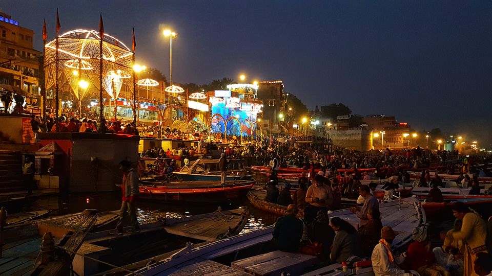 Photo of Dashashwamedh Ghat, Dashashwamedh Ghat Road, Ghats of varanasi, Godowlia, Varanasi, Uttar Pradesh, India by Pooja Khandelwal