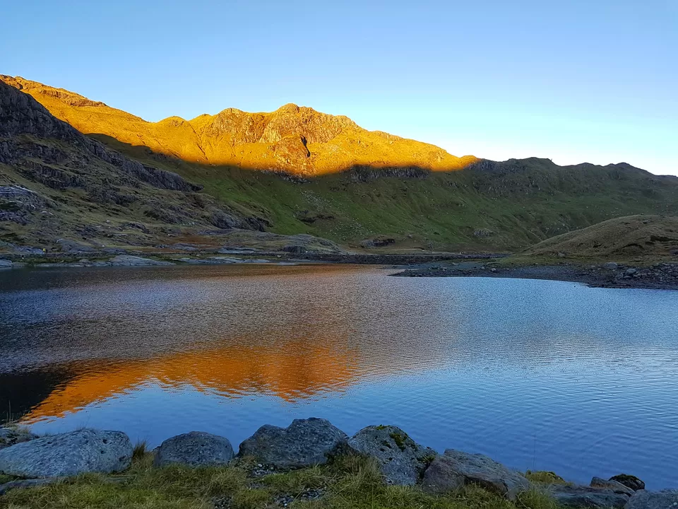 Photo of Llyn Llydaw, Caernarfon, UK by Pooja Khandelwal