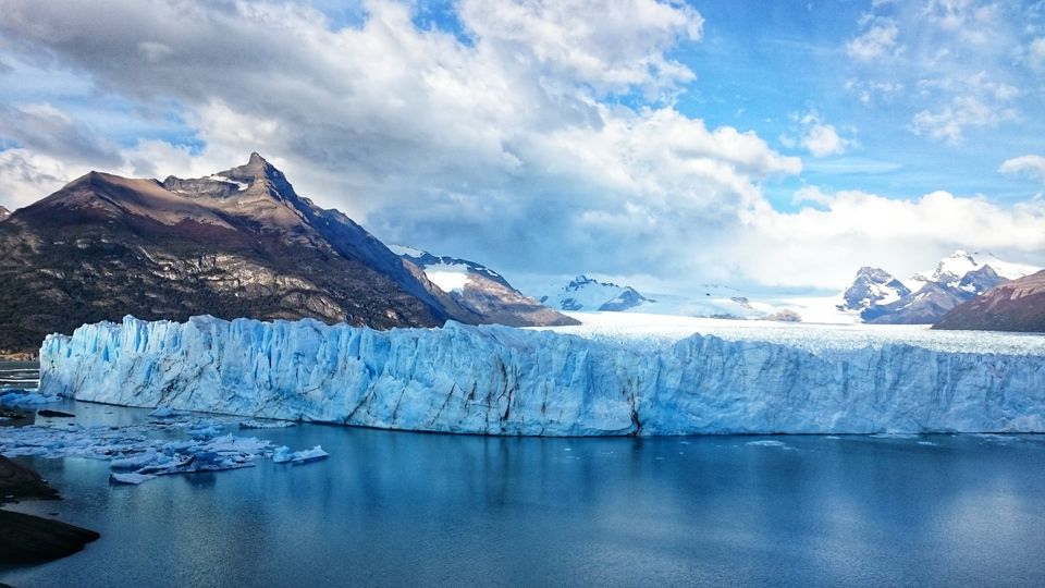 Photo of Los Glaciares National Park, Santa Cruz Province, Argentina by Pooja Khandelwal
