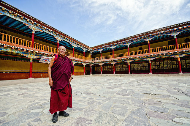 Photo of 6 Spiritual Hubs To Enlighten Your Soul 1/7 by Nikita Mandhani
