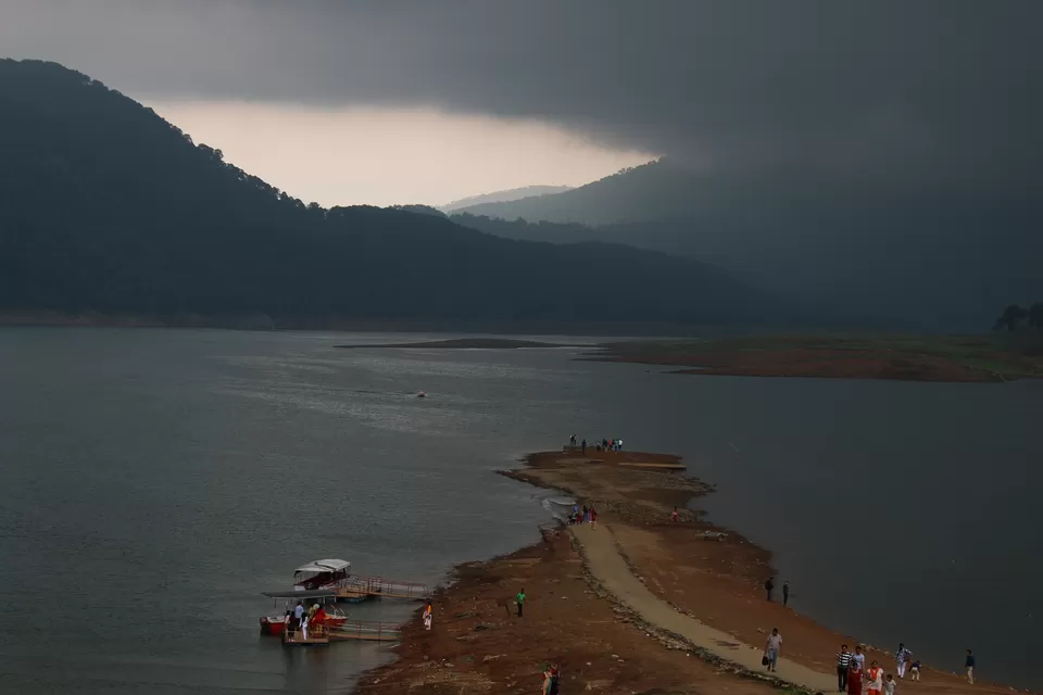 Photo of Umiam Lake, Meghalaya by Atreyee Wandering