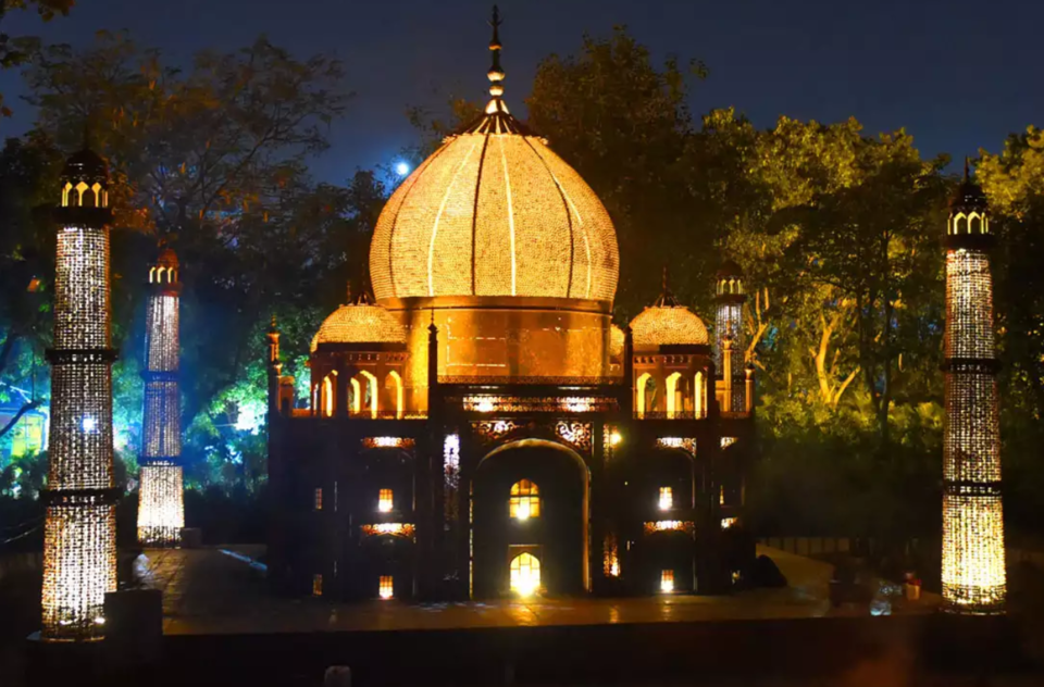 Photo of दुनिया के सात अजूबे अब आप देख सकते हैं दिल्ली में 1/4 by सिद्धार्थ सोनी Siddharth Soni