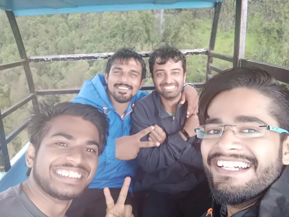 Photo of Pune to Mahabaleshwar via Raigad by Shishir Agrawal