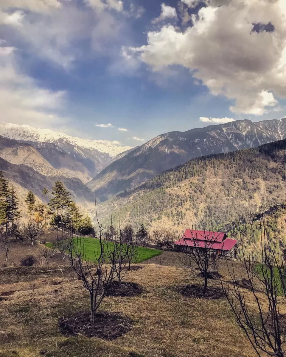 Photo of Sainj, Himachal Pradesh, India by Akanksha Siwach. Tales of The Hidden Trails