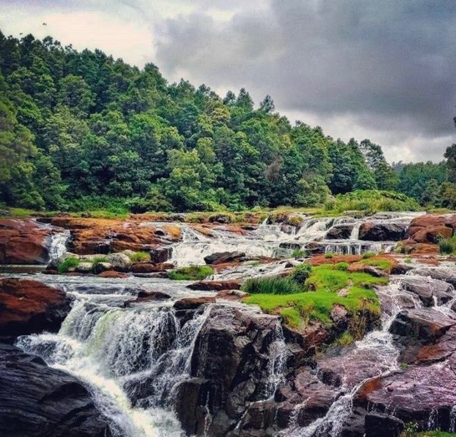 Photo of YOUR GUIDE TO MAKING MOST OF NILGIRIS – COONOOR, OOTY, KOTAGIRI and WELLINGTON! by Akanksha Siwach. Tales of The Hidden Trails