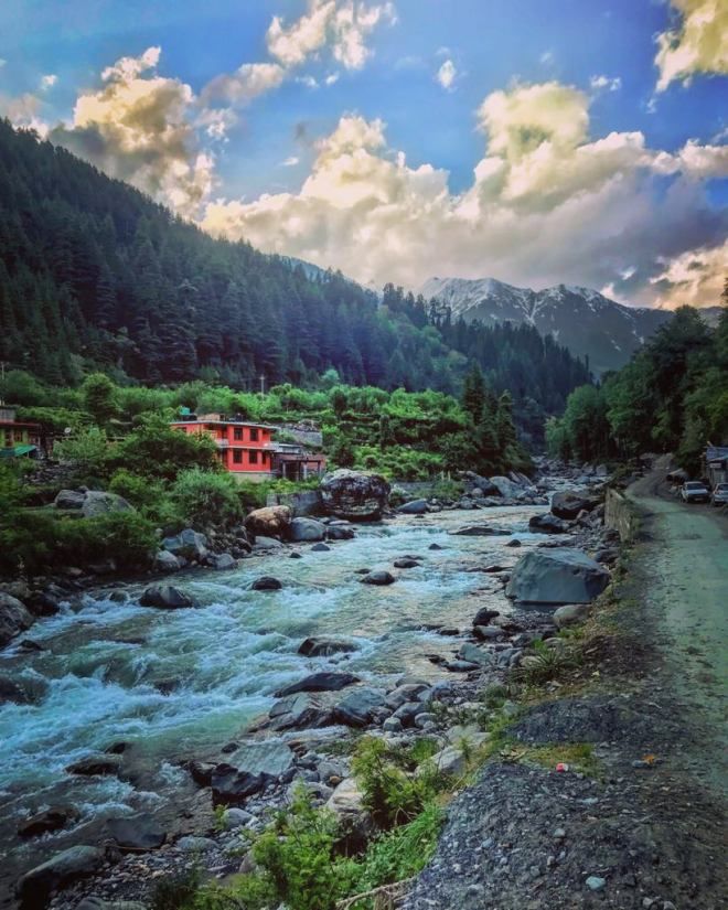 Photo of SOLO BACKPACKING TO HIMACHAL'S HIDDEN GEM....LOHARDI! by Akanksha Siwach. Tales of The Hidden Trails