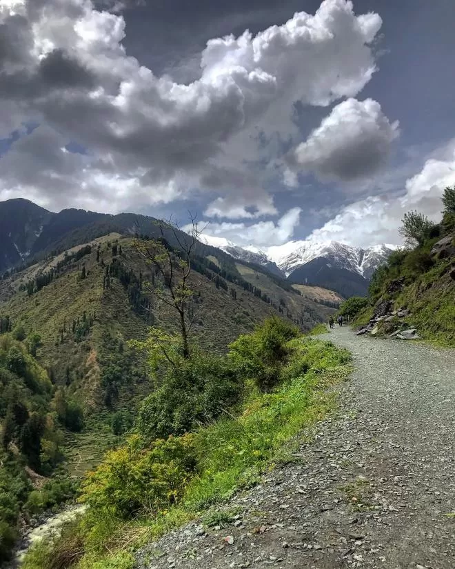 Photo of Lohardi, Himachal Pradesh, India by Akanksha Siwach. Tales of The Hidden Trails