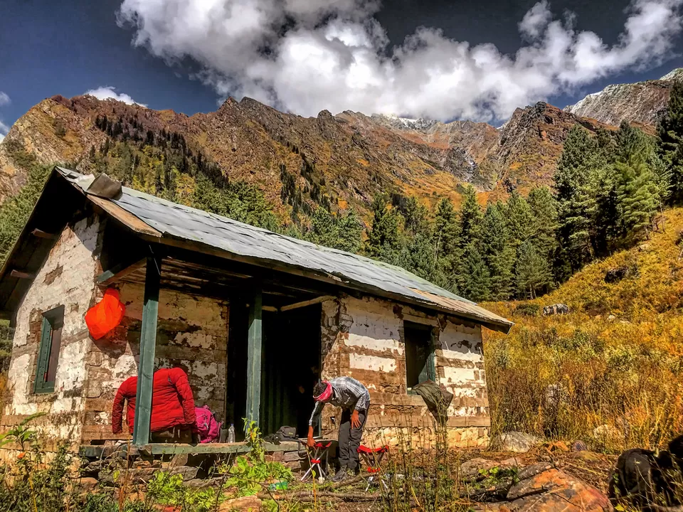 Photo of Great Himalayan National Park, Forest Office Road, Shamshi, Himachal Pradesh, India by Akanksha Siwach. Tales of The Hidden Trails