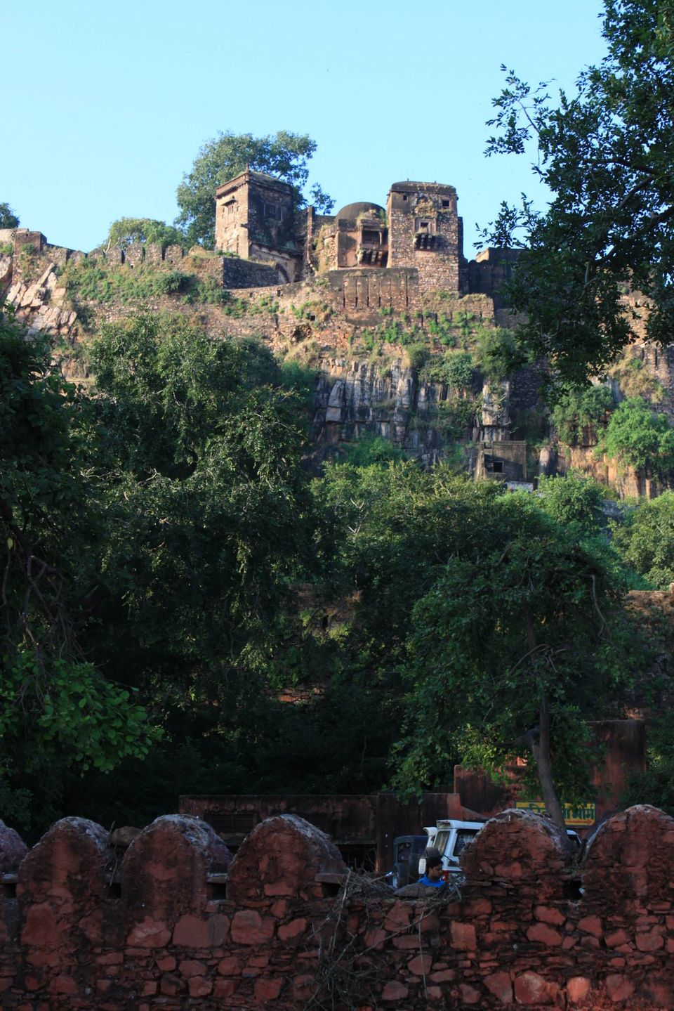 Photo of Ranthambore Fort Road, Qila Ranthambor, Rajasthan, India by Sumanth Nagaraja