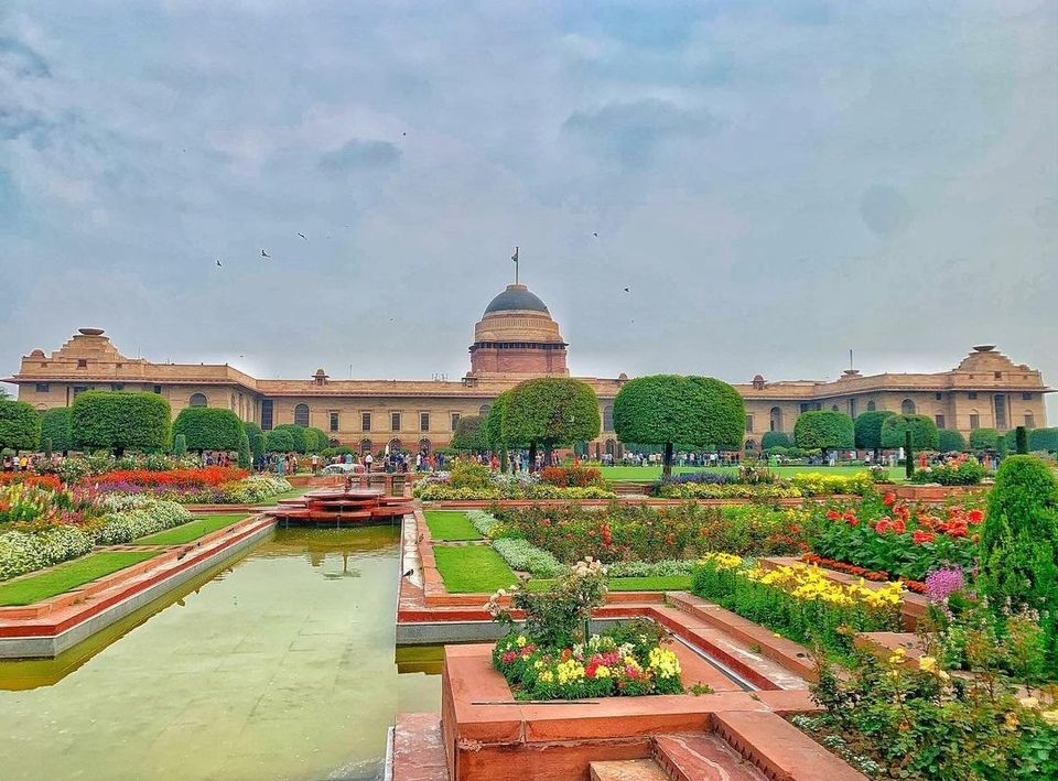 Photo of अमृत उद्यान ( राष्ट्रपति भवन ) –आम जन के लिए खुल रहा है देश और दिल्ली का सबसे खूबसूरत उद्यान। by KAPIL PANDIT