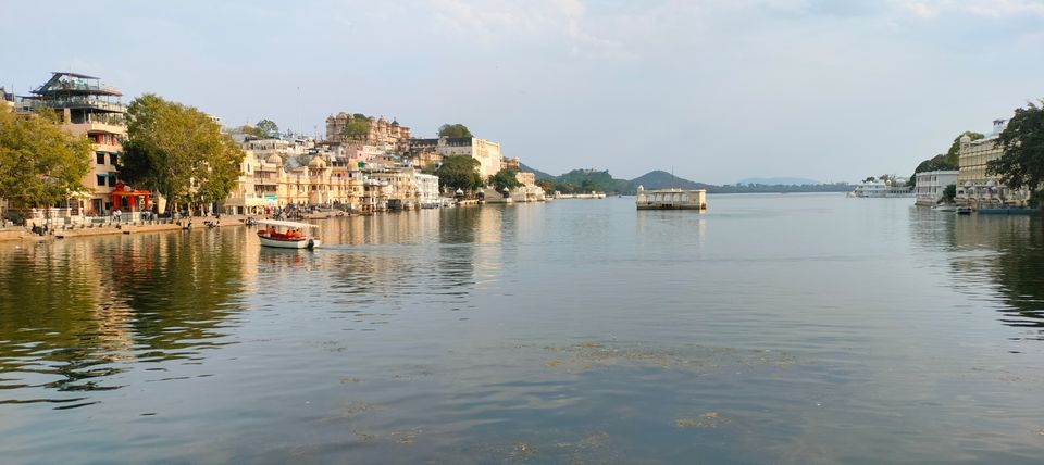 Photo of Lake Pichola by KAPIL PANDIT