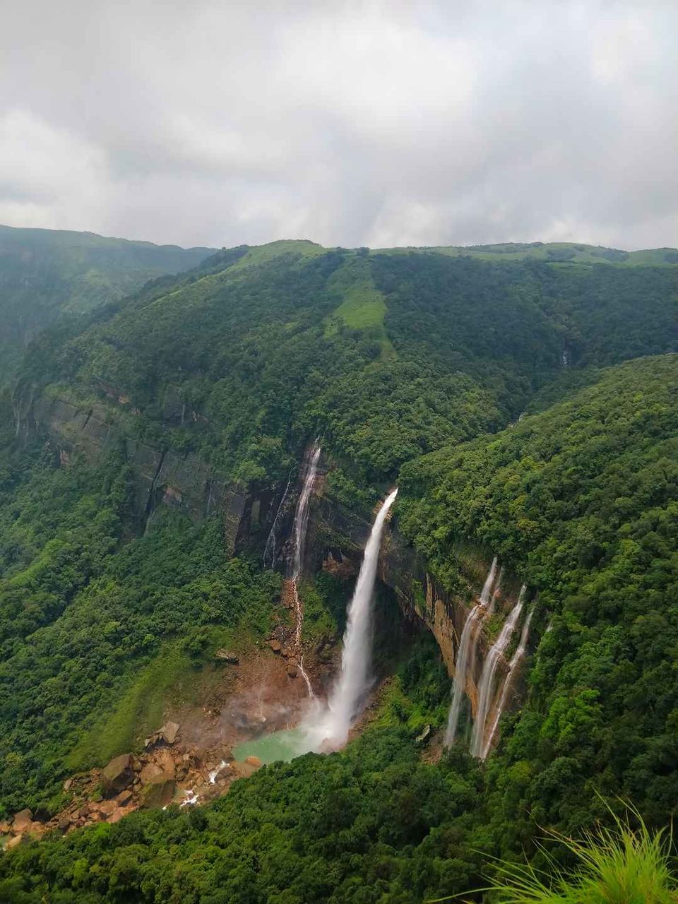 Photo of Seven Sisters Falls, Cherrapunjee, Nongkalikhai, Cherrapunjee, Meghalaya, Republic of India by Thejaswini ChandreGowda