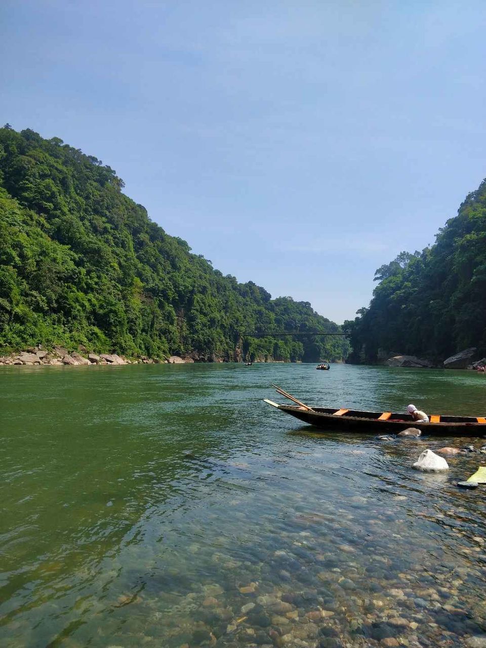 Photo of Thadlaskein Lake, Mukhla, Meghalaya, India by Thejaswini ChandreGowda