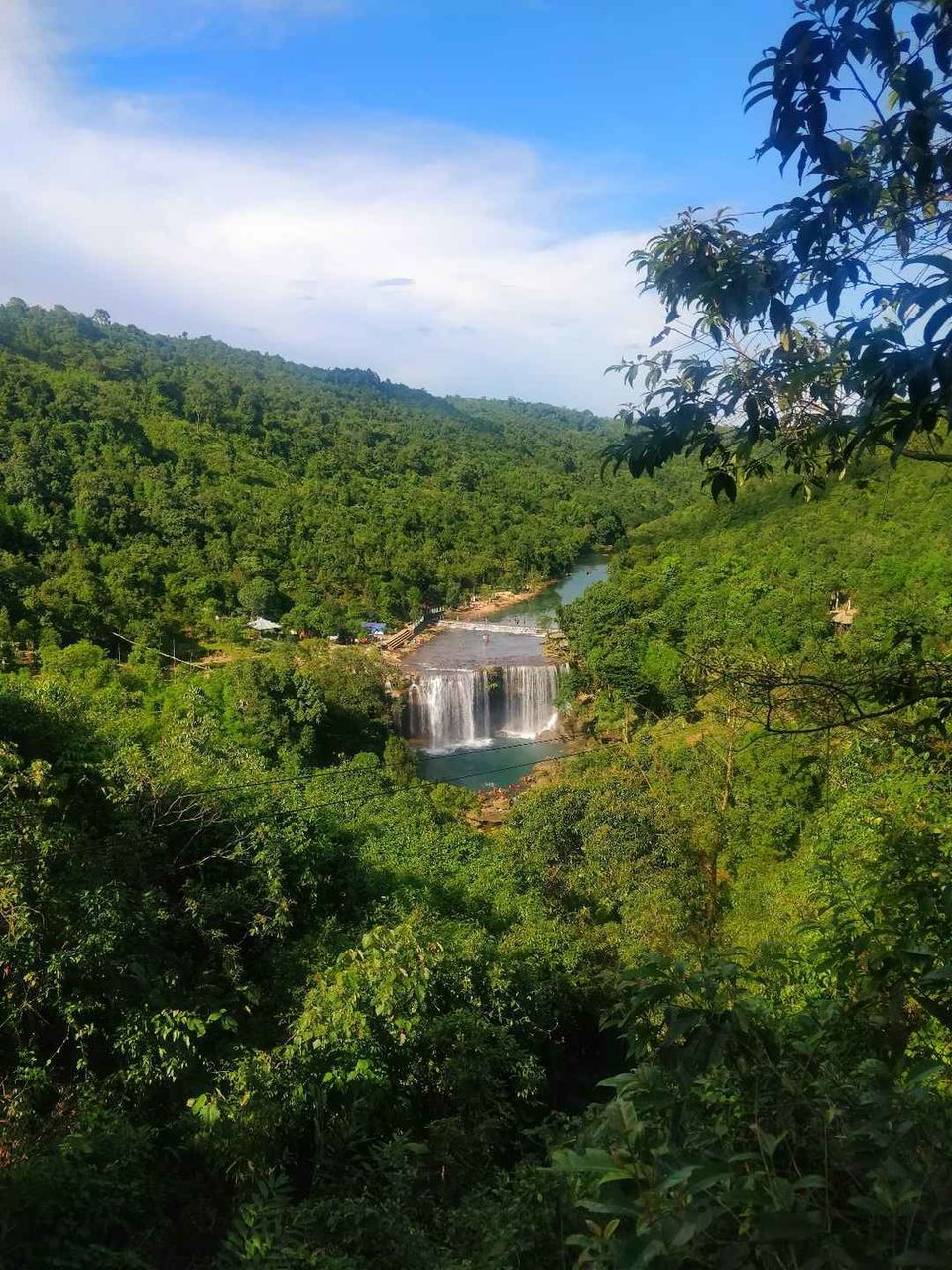 Photo of Thadlaskein Lake, Mukhla, Meghalaya, India by Thejaswini ChandreGowda