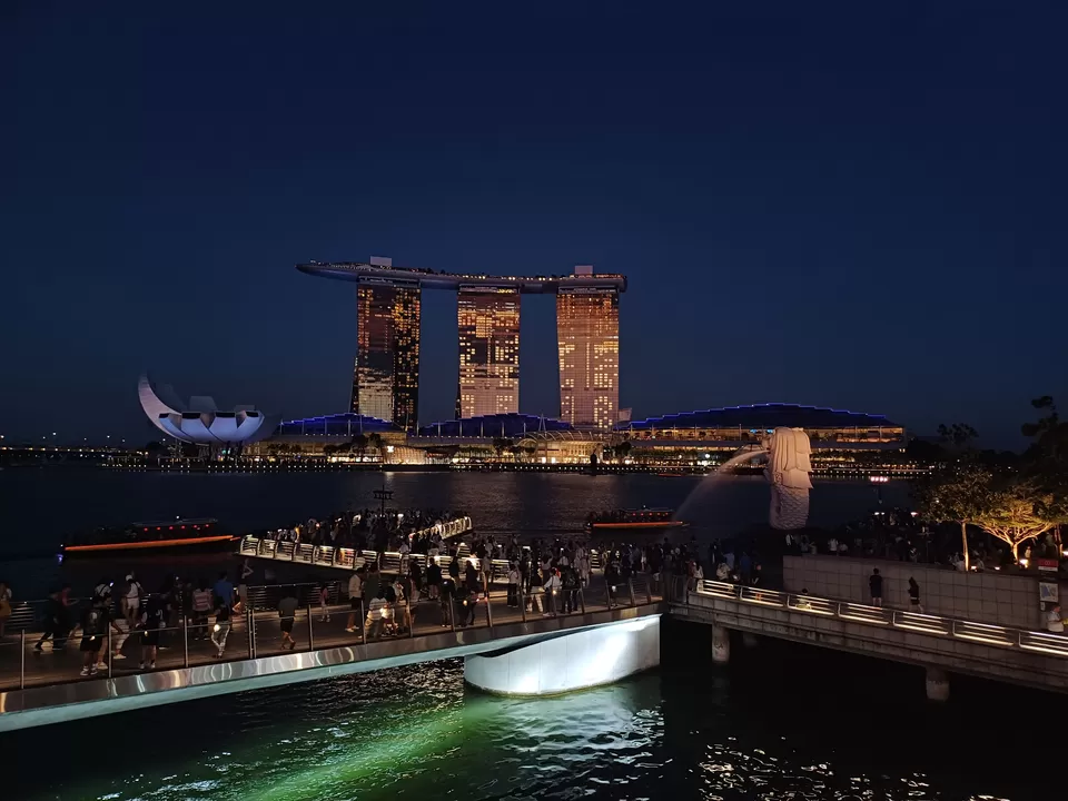 Photo of Fullerton Road, Merlion Park, Singapore by Nishtha Nath