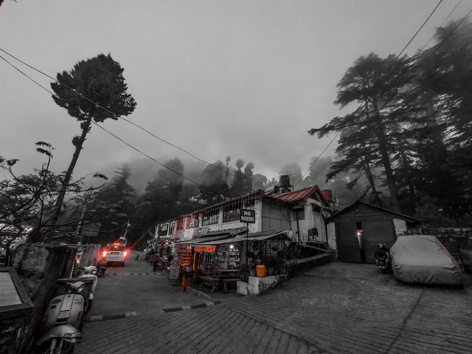 Photo of Char Dukan Cafe, Luxmanpuri, Char dukan, Landour, Mussoorie, Uttarakhand, India by TheHimalayanGypsy