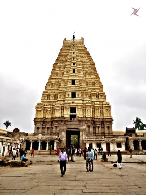 Photo of Sri Virupaksha Temple, Hampi, Karnataka, India by Sumeet Poojary