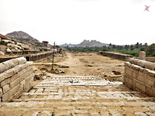 Photo of Krishna Bazaar, Hampi, Karnataka, India by Sumeet Poojary