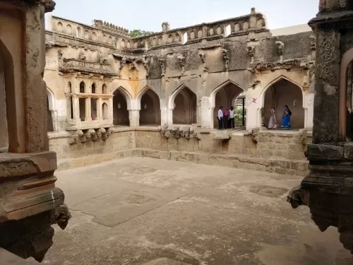 Photo of Queen's Bath, Karnataka, Hindistan by Sumeet Poojary