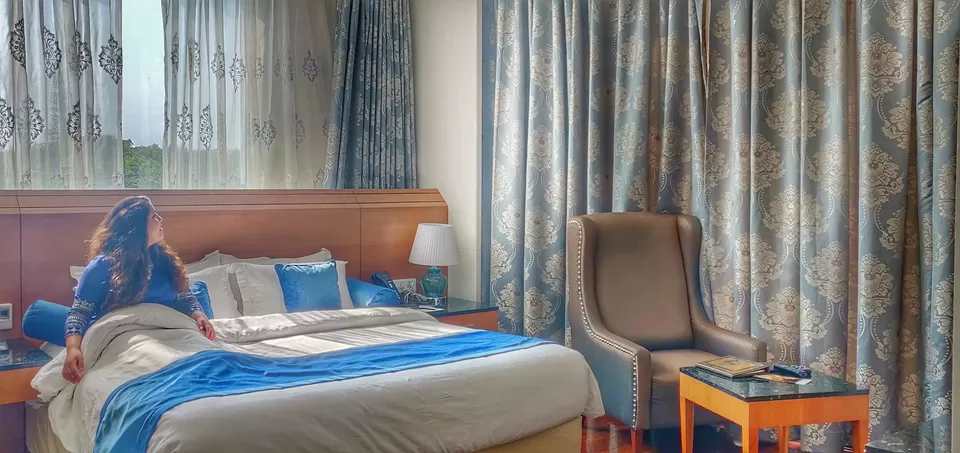 Photo of La Marvella - A Sarovar Premiere Hotel, Bangalore, 15th Cross Road, Jaya Nagar 1st Block, Jayanagar, Bengaluru, Karnataka, India by Curiosity Cult 