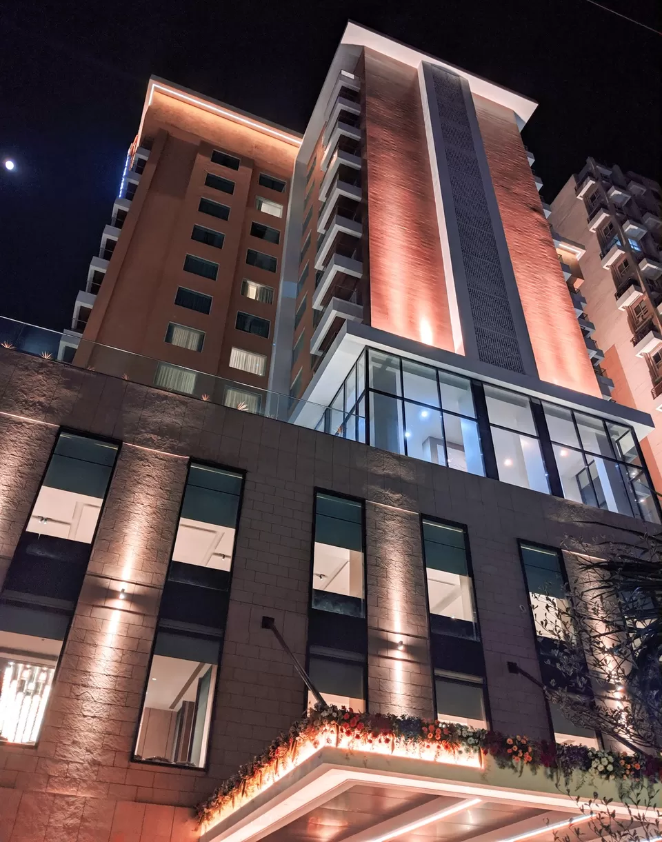 Photo of Royal Hometel Suites, Western Express Highway, next to Thakur Mall, Ketkipada, Mira Road, Mumbai, Maharashtra, India by Curiosity Cult 