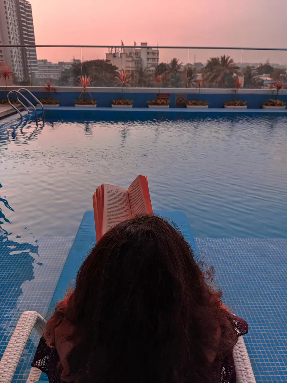 Photo of Royal Hometel Suites, Western Express Highway, next to Thakur Mall, Ketkipada, Mira Road, Mumbai, Maharashtra, India by Curiosity Cult 