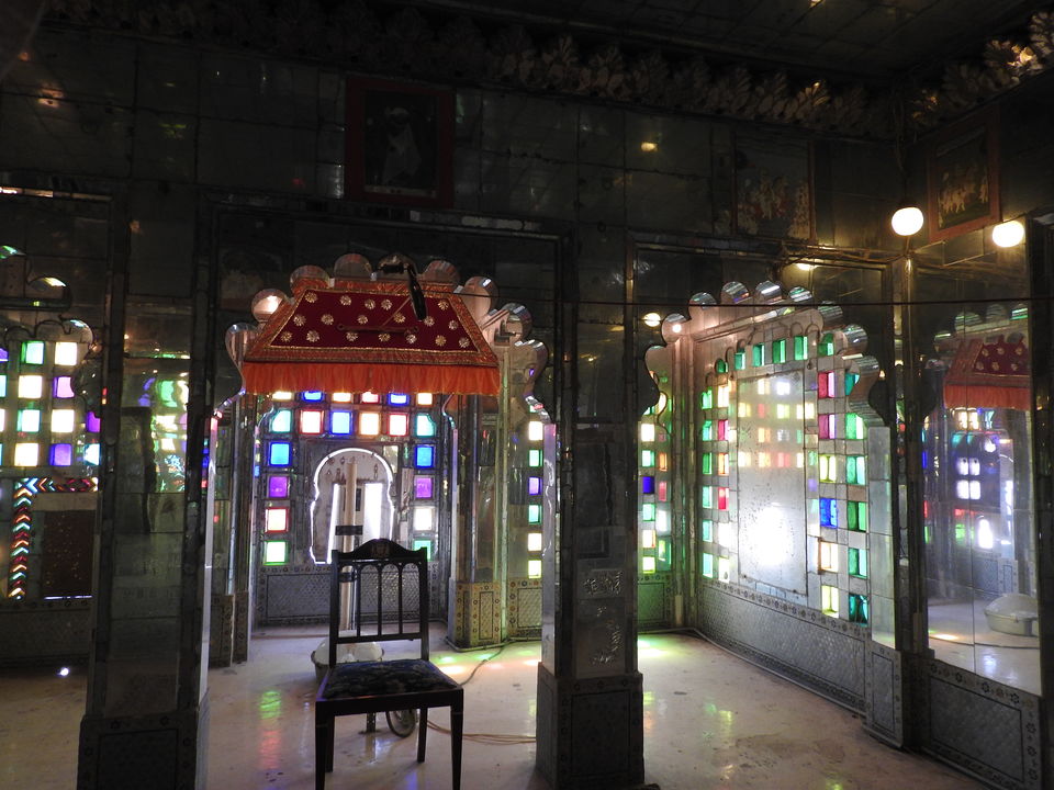 Photo of City Palace, Old City, Udaipur, Rajasthan, India by PG