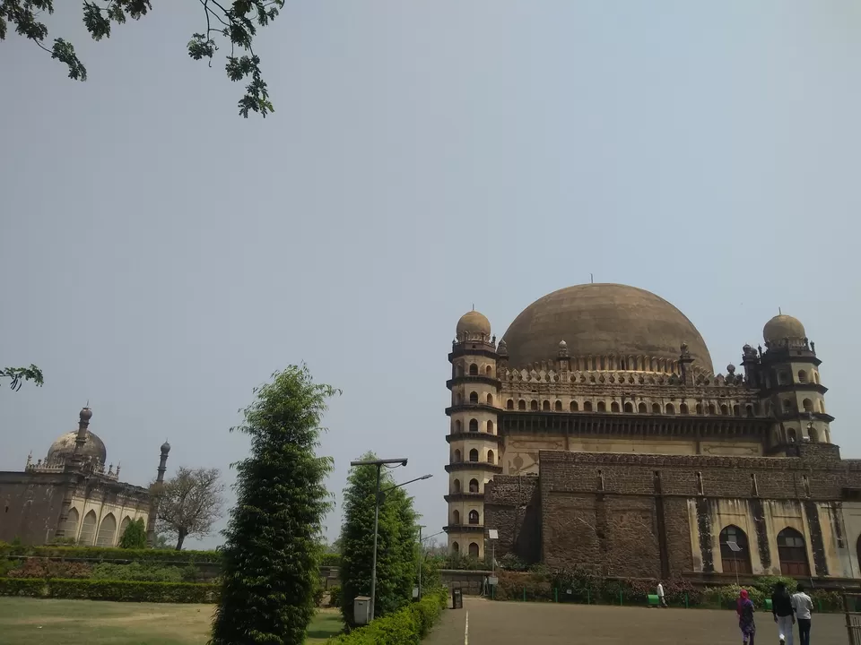 Photo of Gol Gumbaz, Jadar Galli, Vijayapura, Karnataka, India by PG